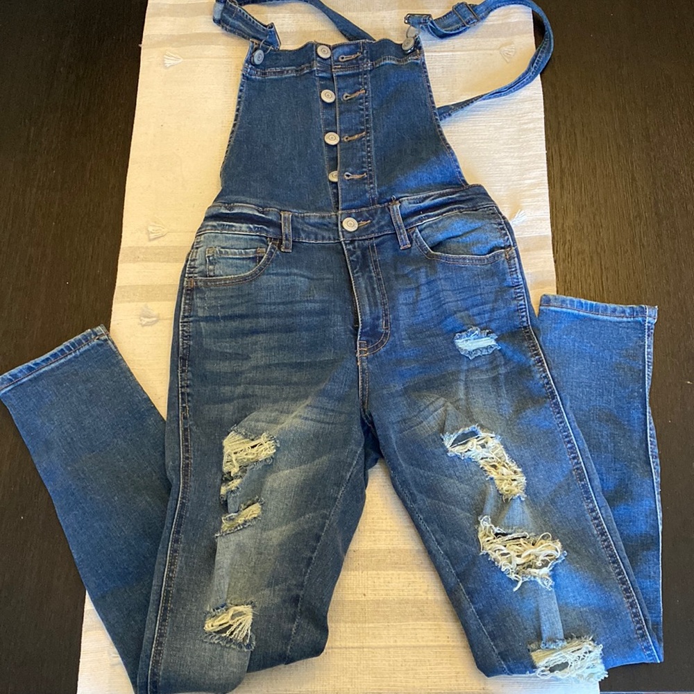 Aeropostale high waisted overall. Size Medium